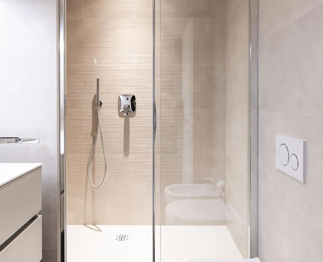 Free Parking In Luxury Suite With City View - Steps To Brignole Train Station Genova Appartamento